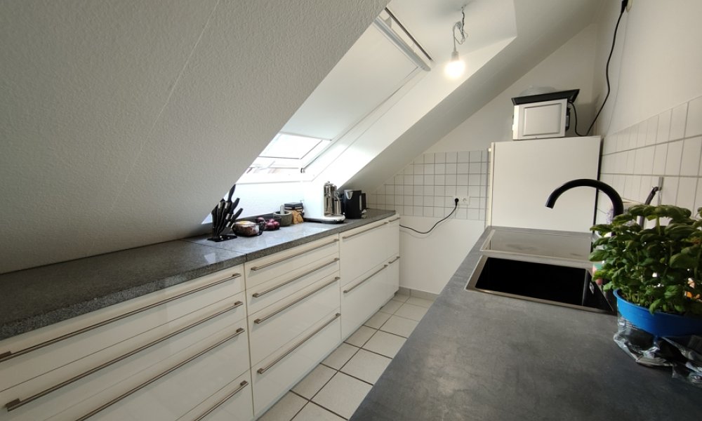 Neuwertige 3-ZKBB DG-Wohung (1.Stock) in gefragter Lage von Eltville inkl. Stellplatz