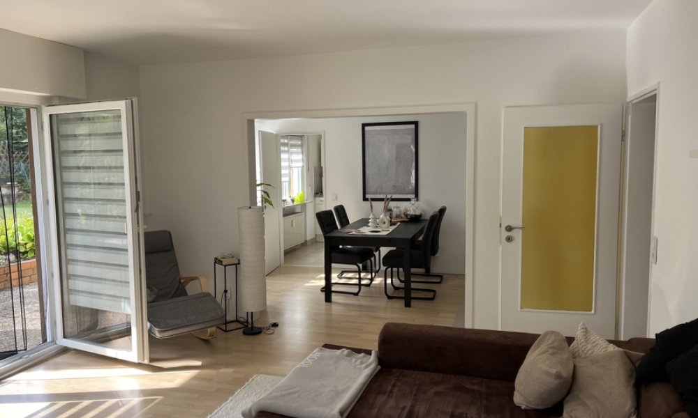 Sehr geflegtes 3-Fam.Haus in Eltville: 2 Wohnungen frei! Garage, ruhige sonnige Weinbergslage