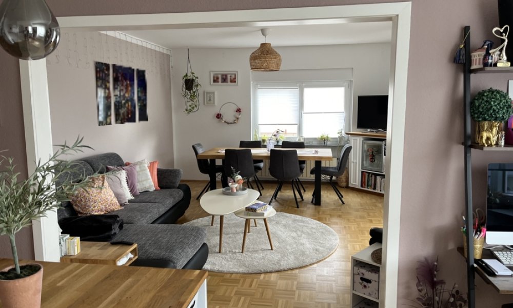 Sehr geflegtes 3-Fam.Haus in Eltville: 2 Wohnungen frei! Garage, ruhige sonnige Weinbergslage