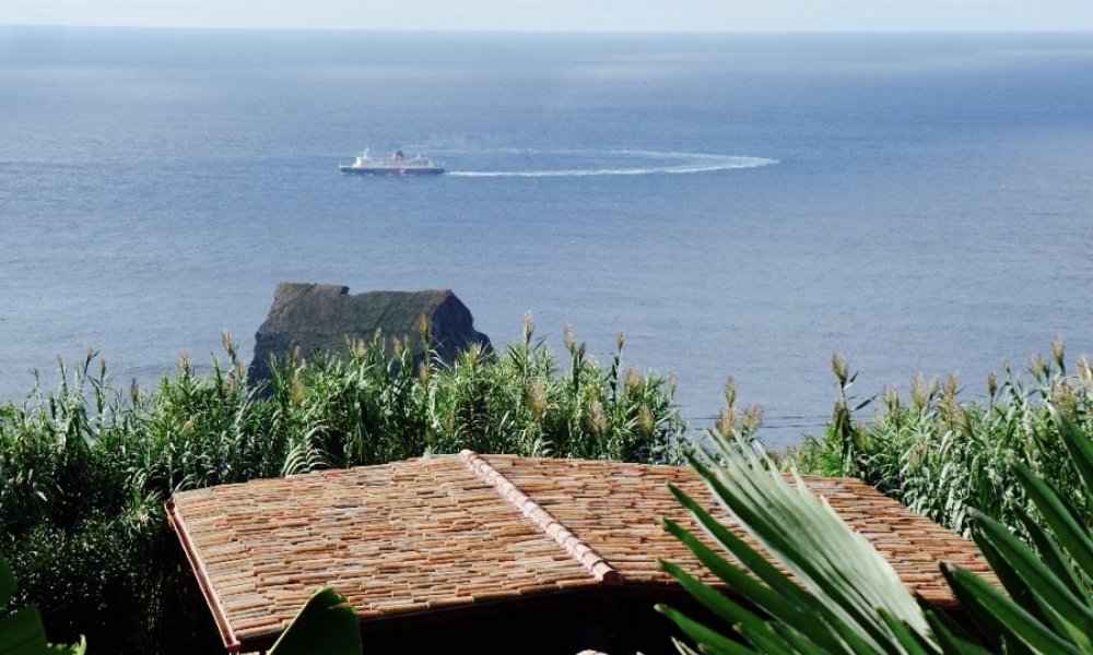 Neue Existenz, Azoren! Traumhafte Ferienanlage, Haupthaus + 3 Ferienhäuser, mediterraner Garten