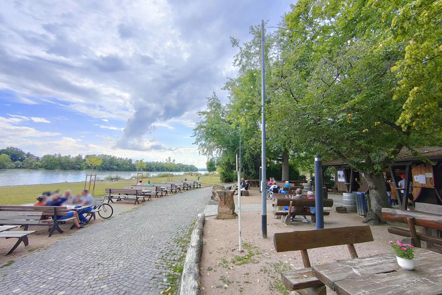 Hattenheimer Weinprobierstand