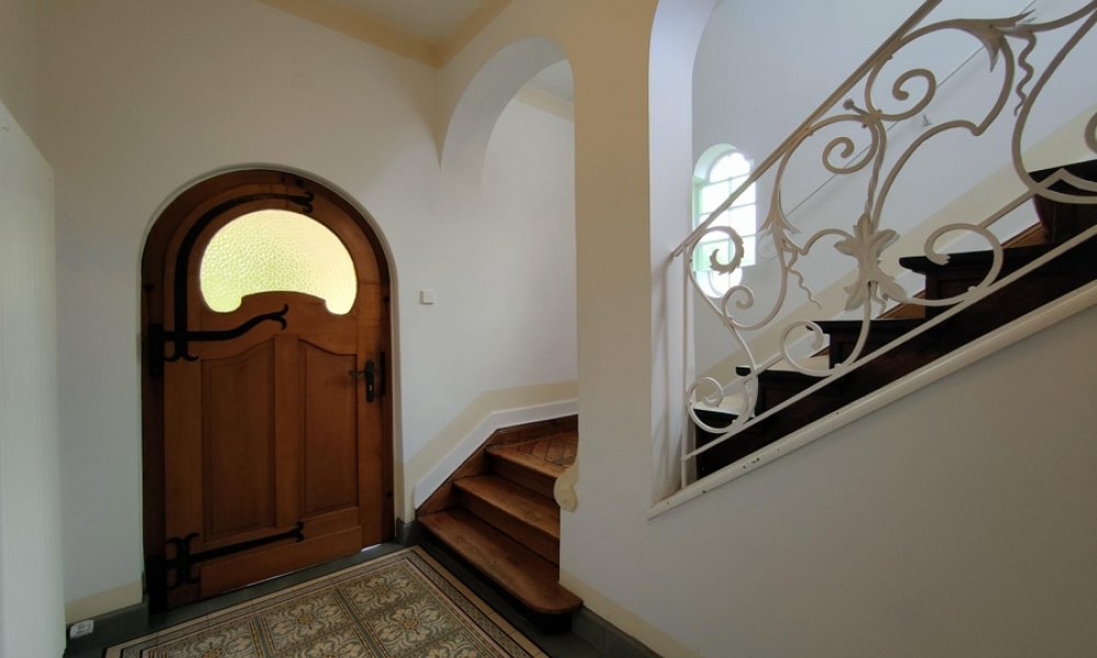 Jugendstil-Villa mit 5 Wohneinheiten, Garten, Garage & Stellplatz in ruhiger Lage von Bad Schwalbach