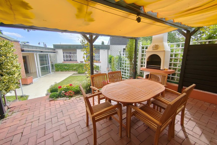 Essbereich mit Außengrill