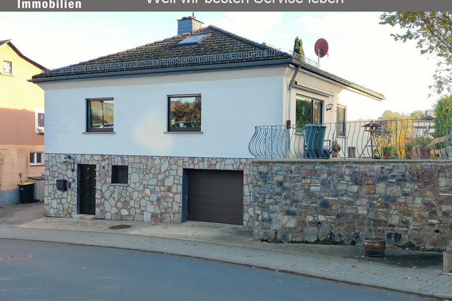 Freist. EFH, ca. 116m² Wohnfl.+ ca. 32m² Nutzfl. (wohnl. genutzt) schönem Garten in Schlangenbad OT