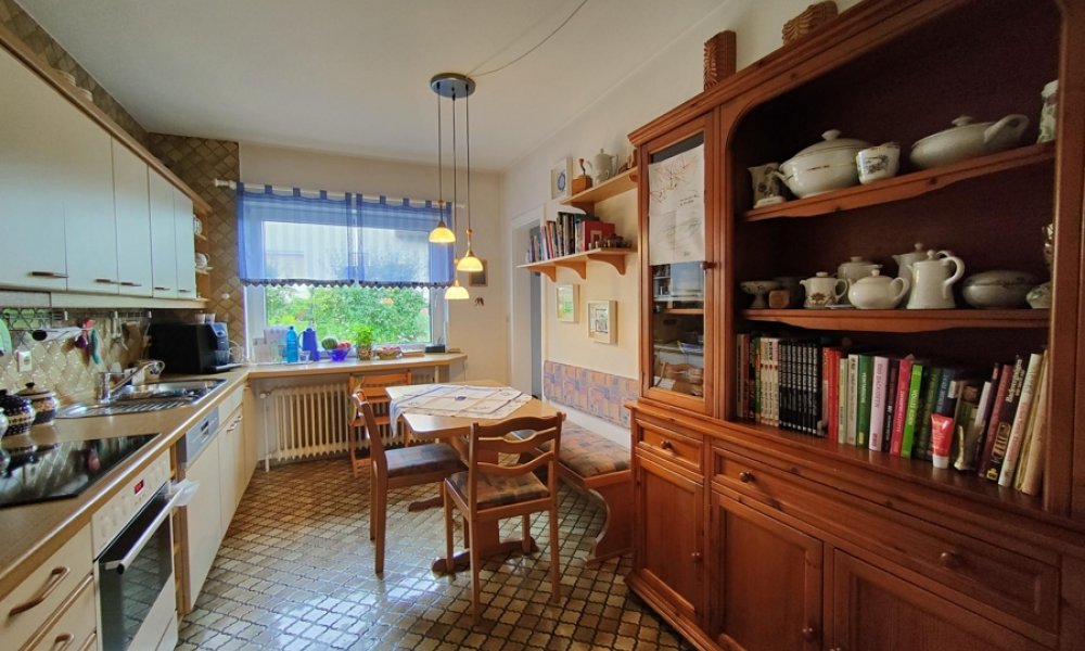 Freist. EFH + Garten in Schlangenbad Bärstadt, 4 Zimmer + 3 Zimmer (ca. 32m² Nutzfl. wohnl. genutzt)