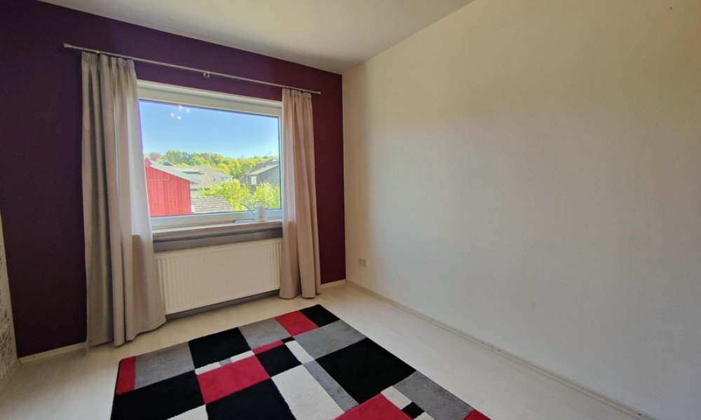 EFH-Highlight, schöne Wohnfläche, mit Charme, schönem Garten und Garage in Schlangenbad-Bärstadt