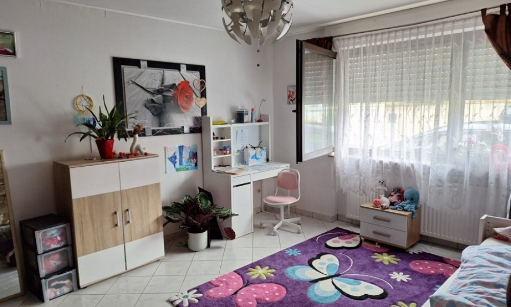 Wohnen im Rheingau: Ehemaliges Weingut mit Garten und Naturblick